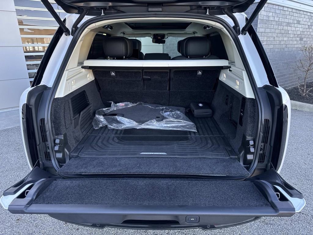 2024 Land Rover Range Rover Long Wheelbase Autobiography