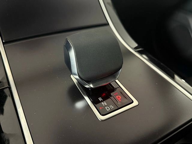 2026 Land Rover Range Rover Velar Dynamic SE