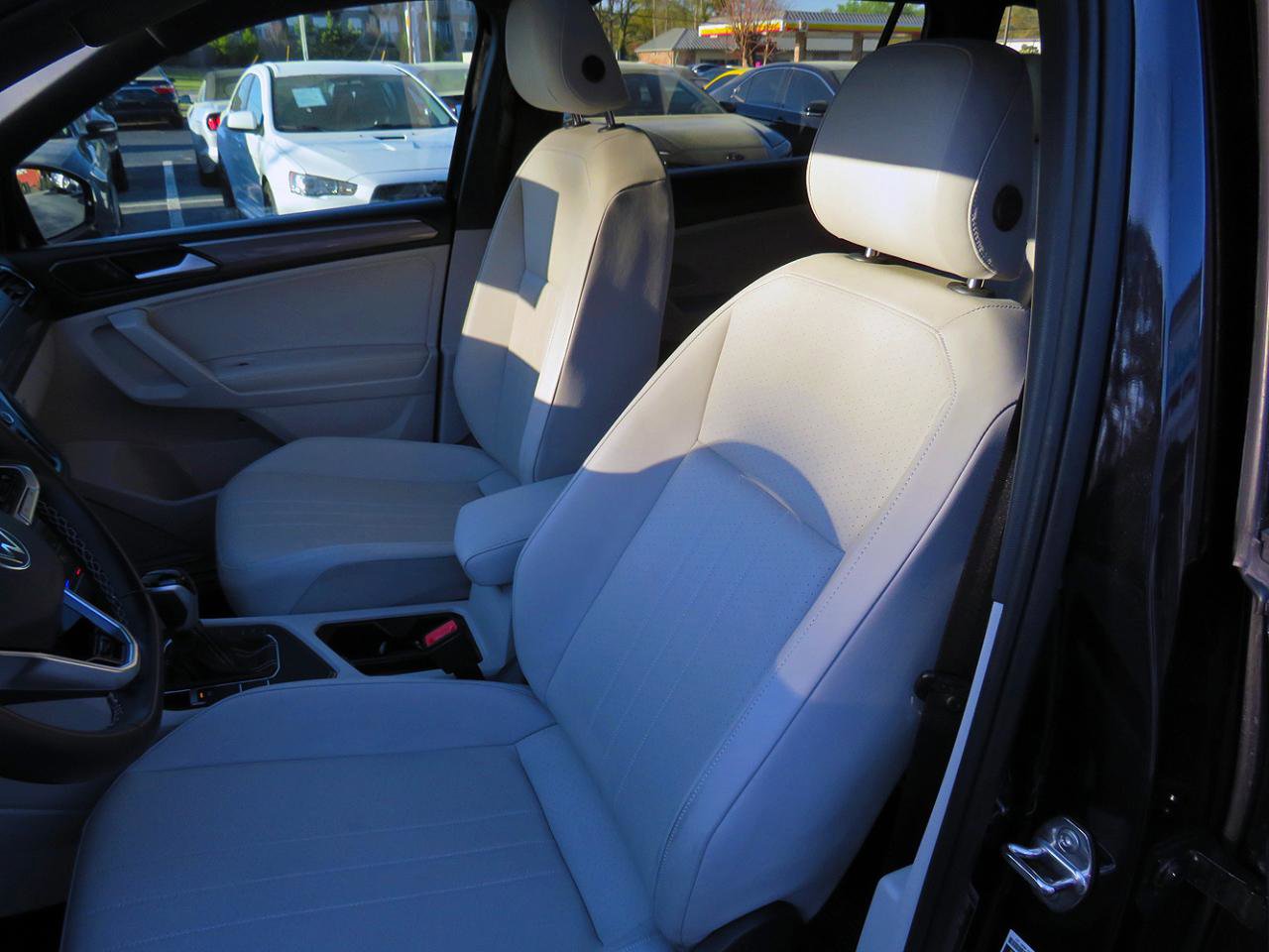 2023 Volkswagen Tiguan SE R-Line