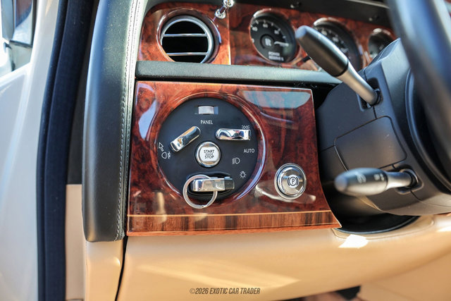 2012 Rolls-Royce Phantom Sedan