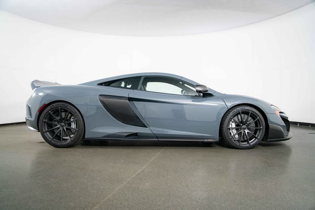 Used 2016 McLaren 675LT Coupe photo 9