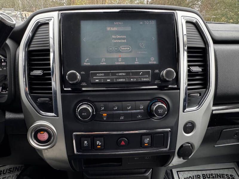 2021 Nissan Titan SV