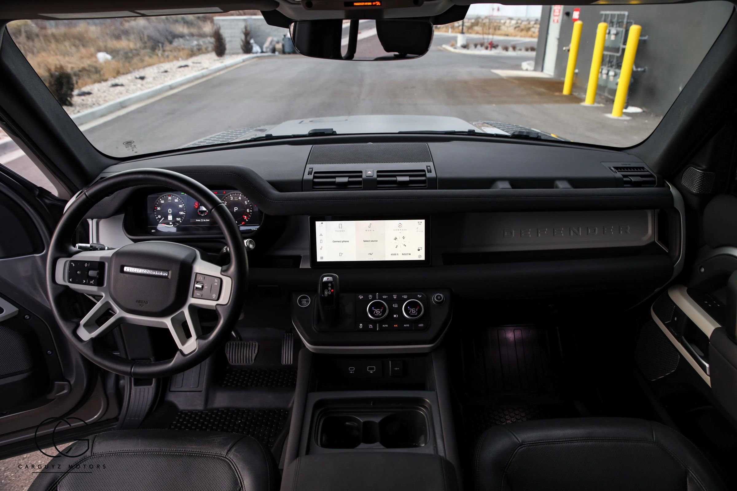 2022 Land Rover Defender 110 SE