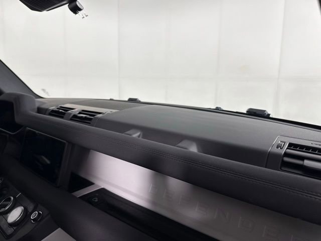 2023 Land Rover Defender 110 X-Dynamic SE