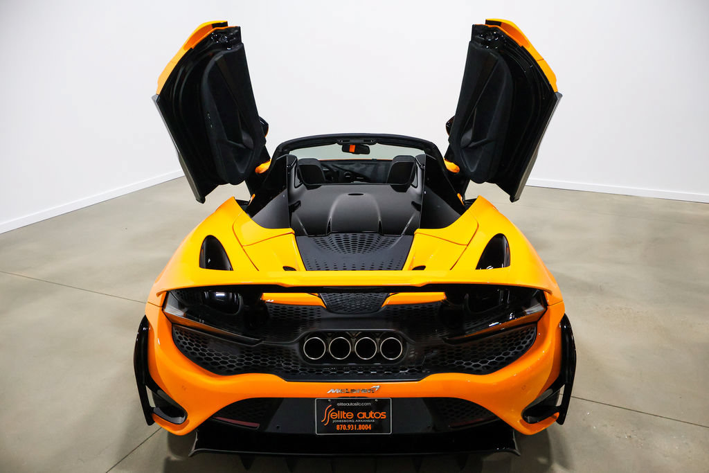 Used 2022 McLaren 765LT photo 80