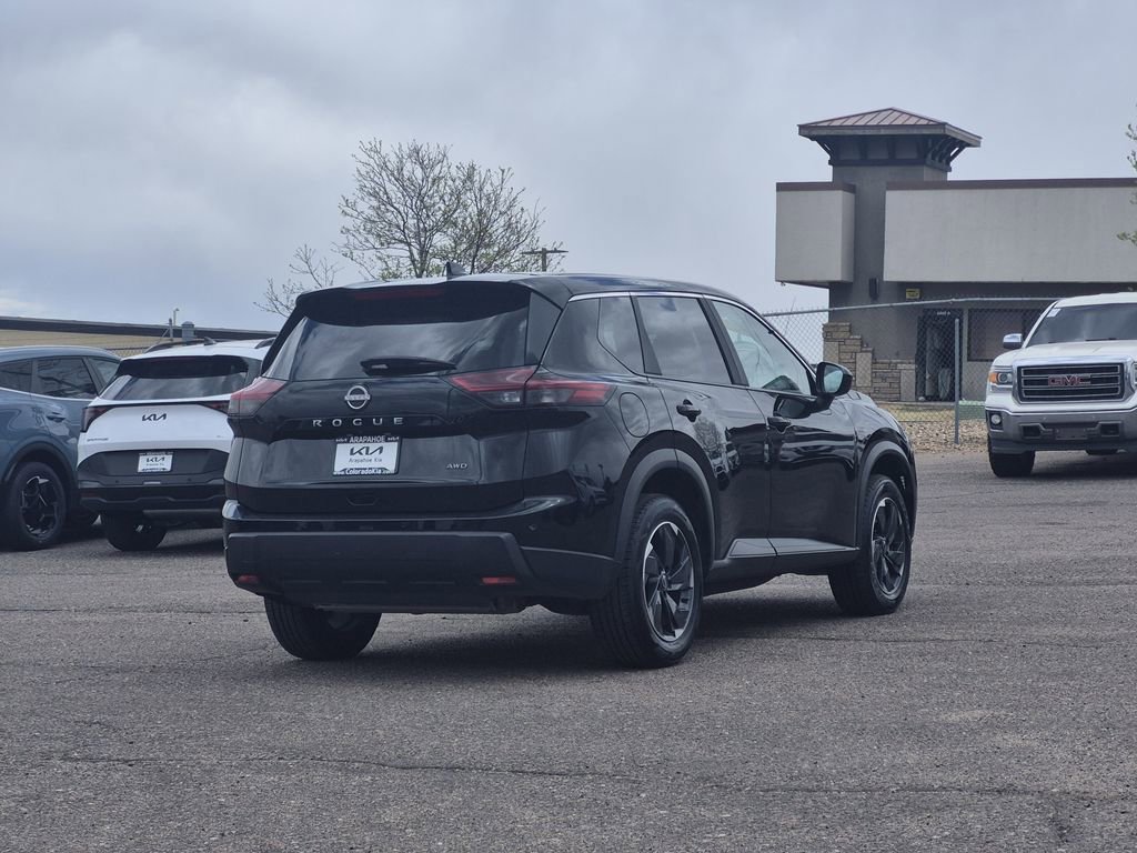 2025 Nissan Rogue SV
