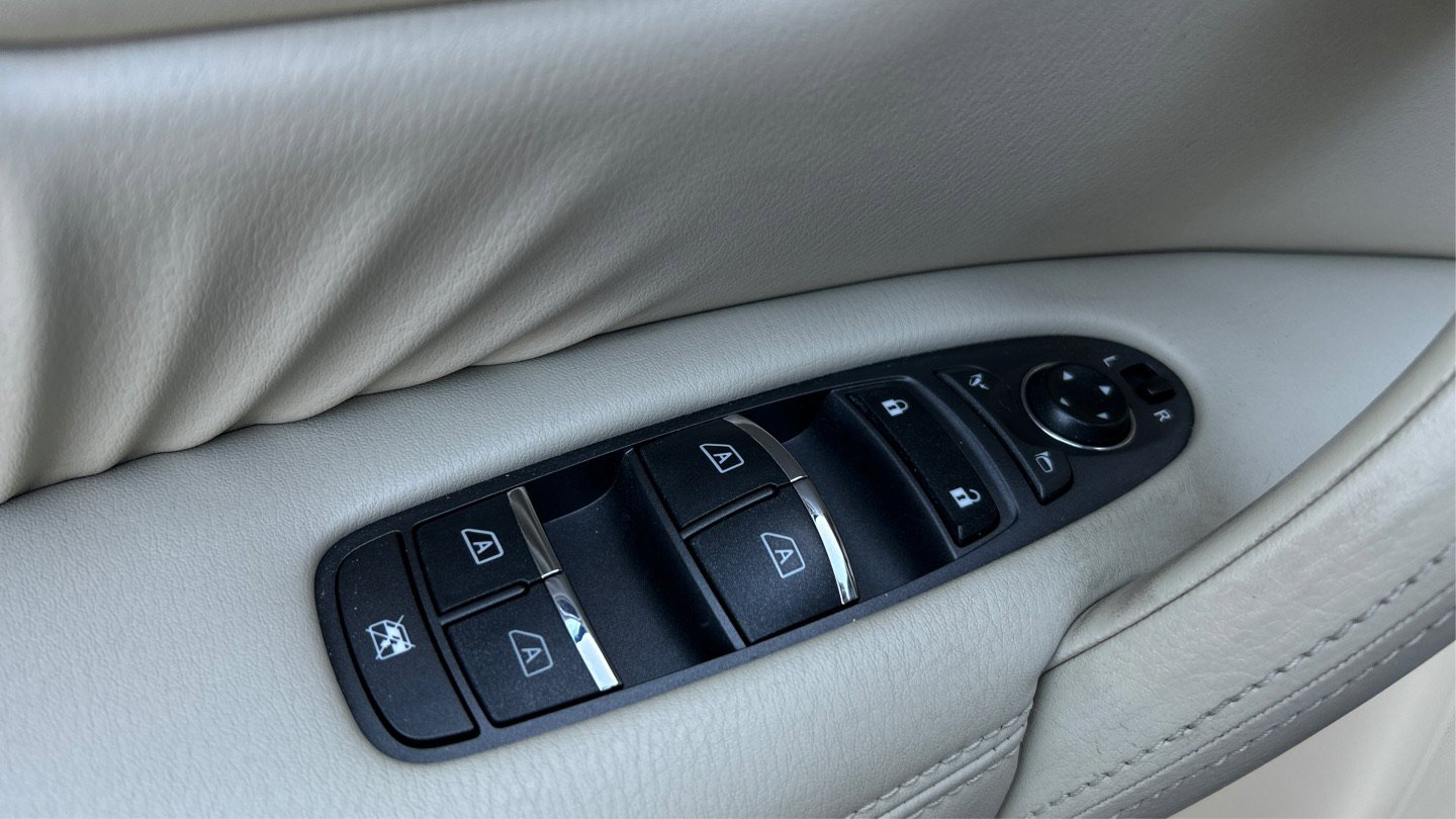 2016 INFINITI Qx80 2WD