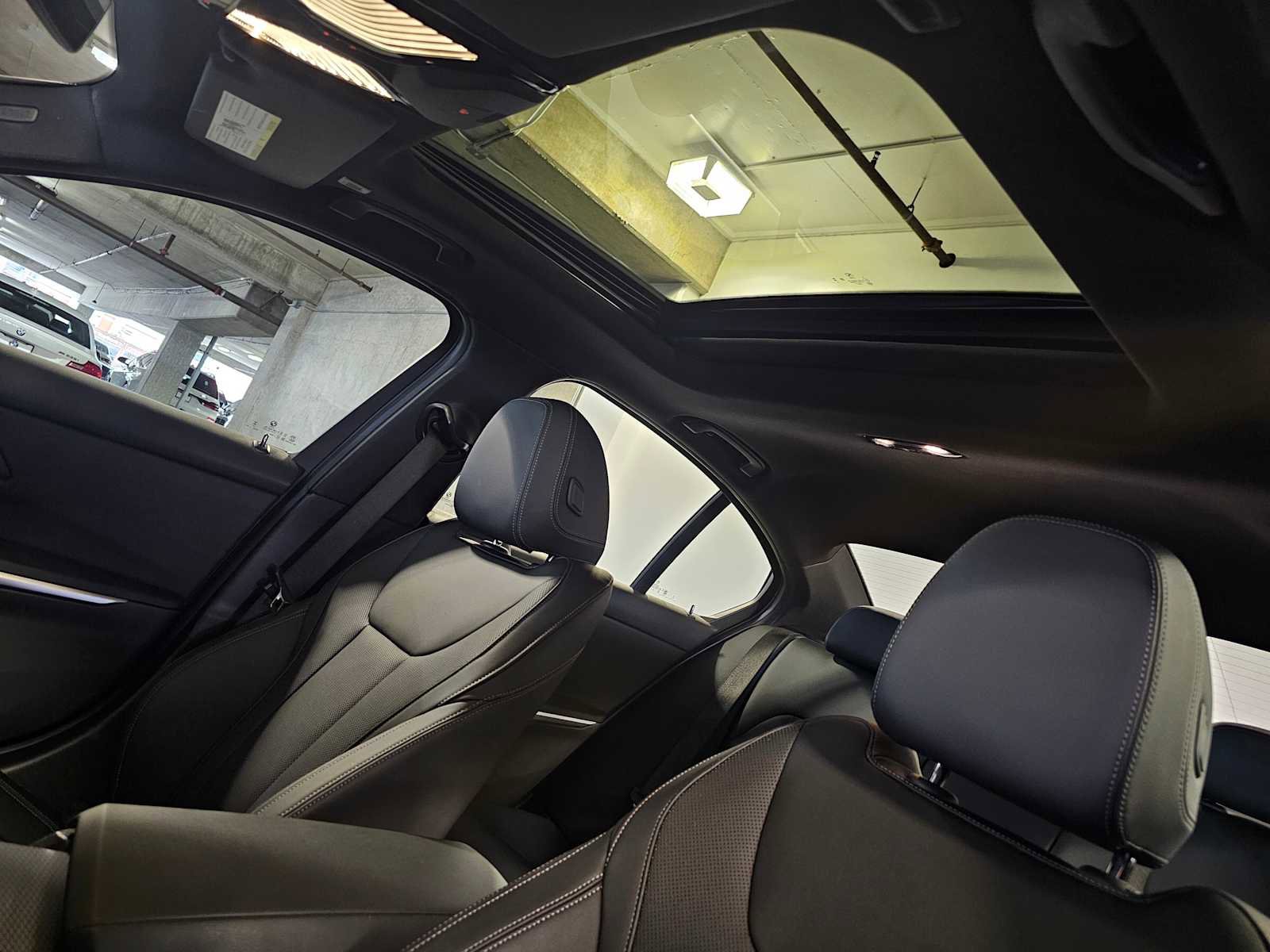 2025 BMW 330i xDrive Sedan