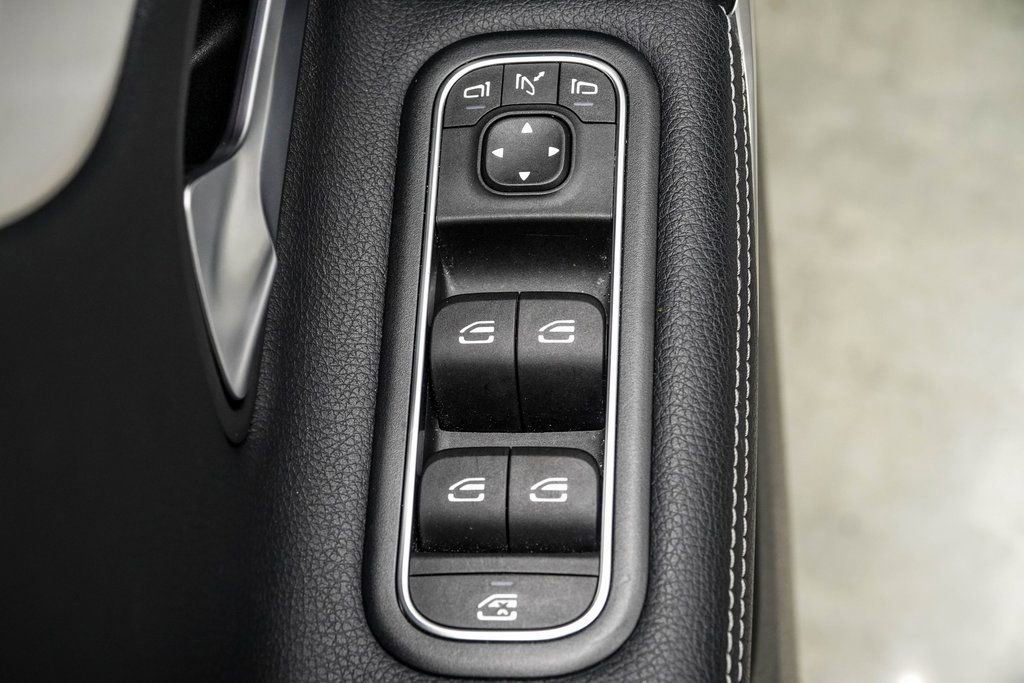 2025 Mercedes-Benz CLA 250