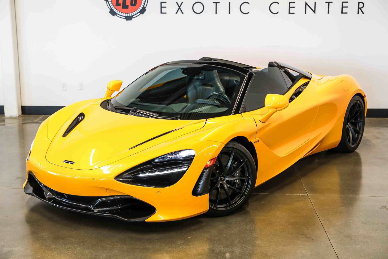 Used 2022 McLaren 720S Performance photo 8