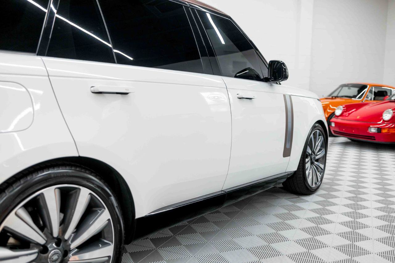 2024 Land Rover Range Rover SV