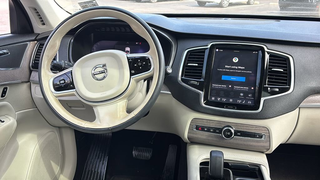 2023 Volvo Xc90 B6 Plus