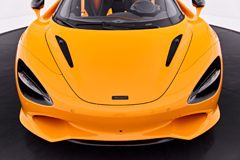 Used 2025 McLaren 750S Spider photo 32