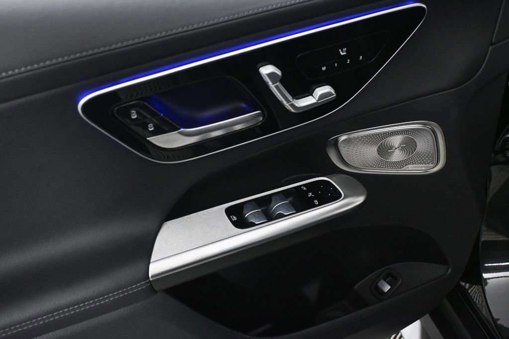 2024 Mercedes-Benz GLC 300