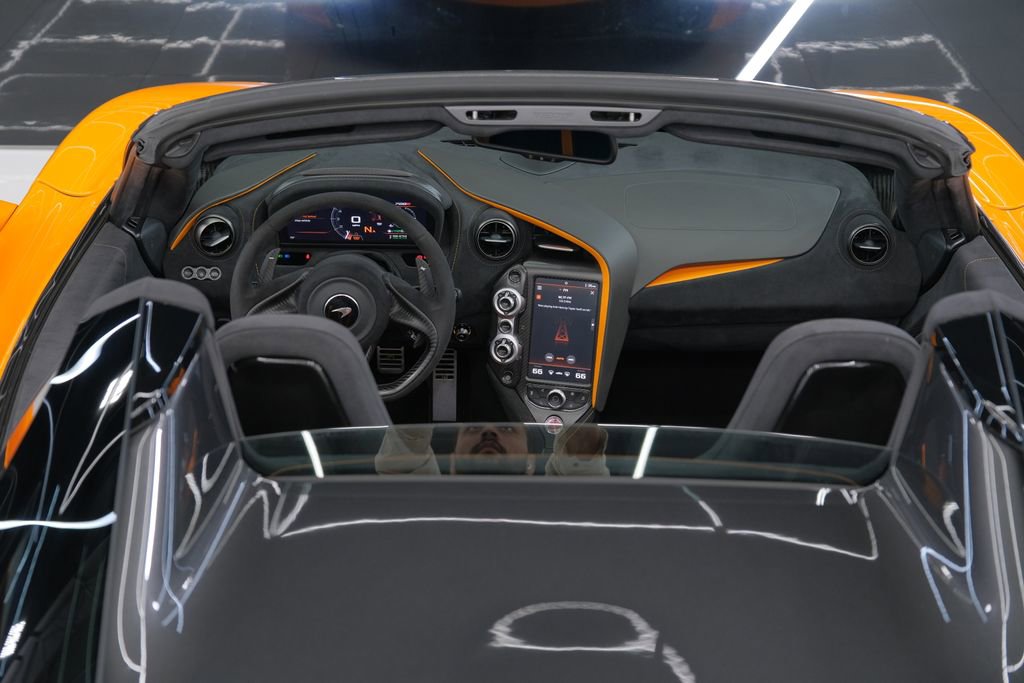 Used 2020 McLaren 720S Spider photo 39