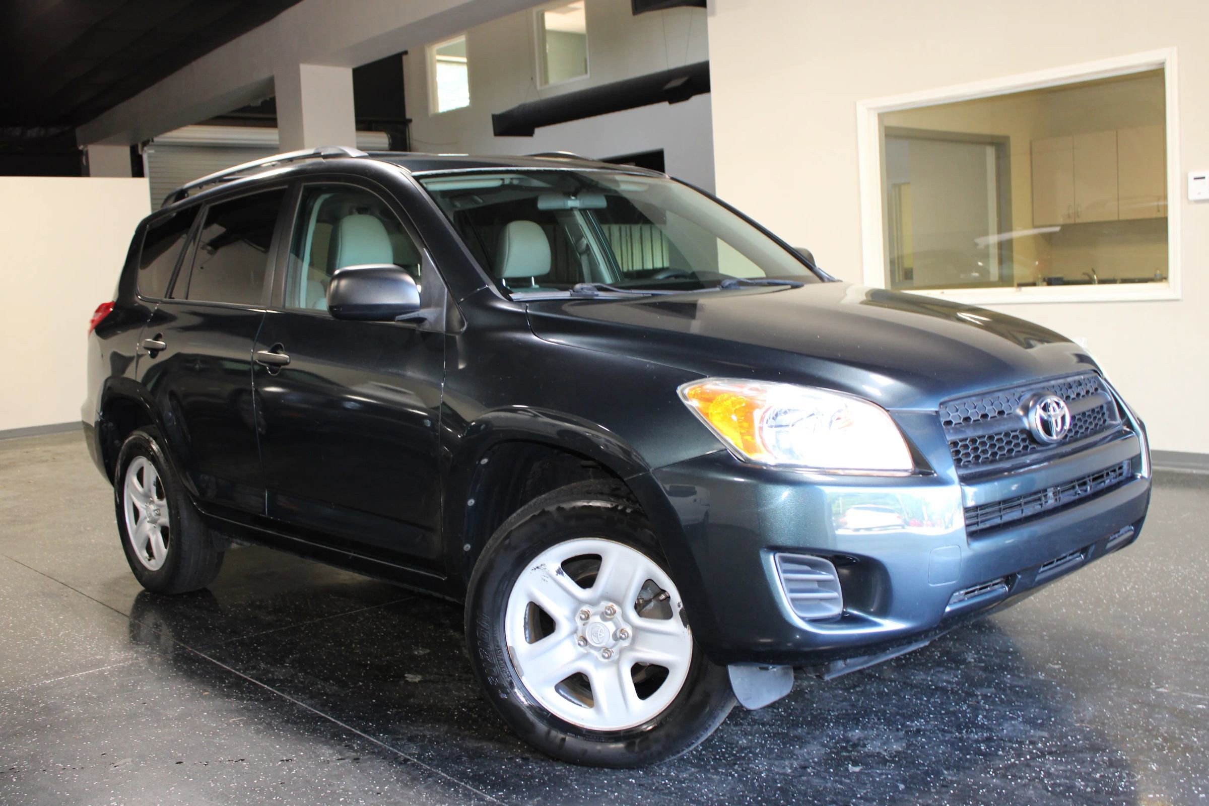 2011 Toyota Rav4 2WD