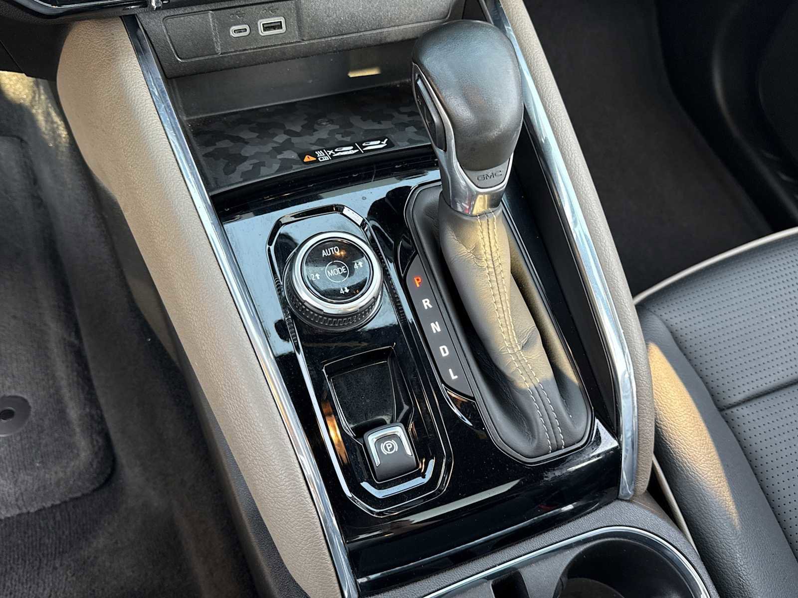 2023 GMC Canyon Denali