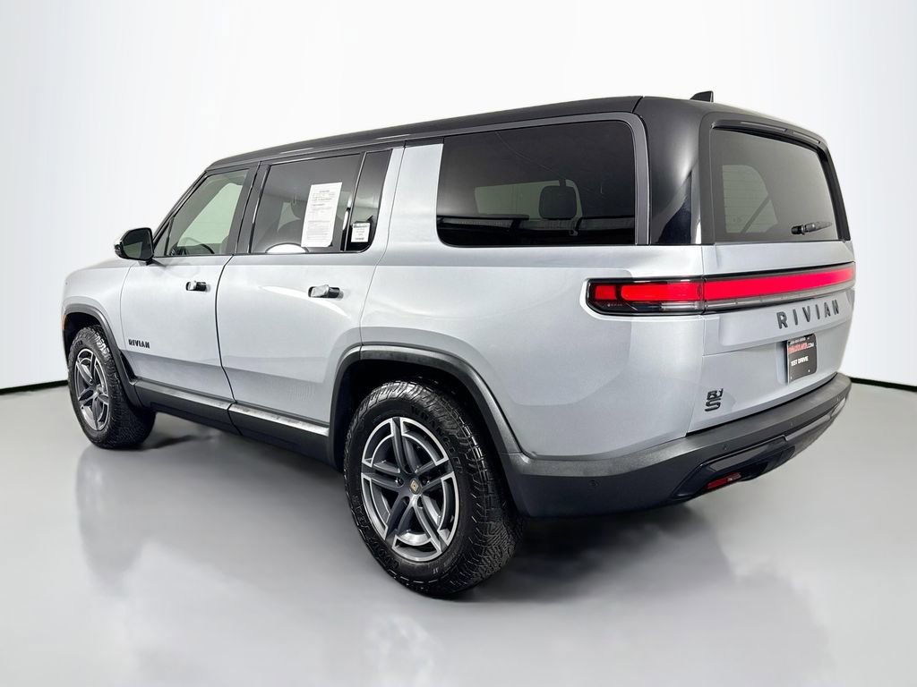 2025 Rivian R1S Adventure