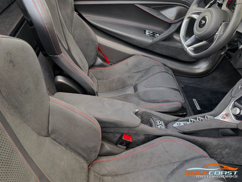 Used 2024 McLaren 750S Spider photo 31