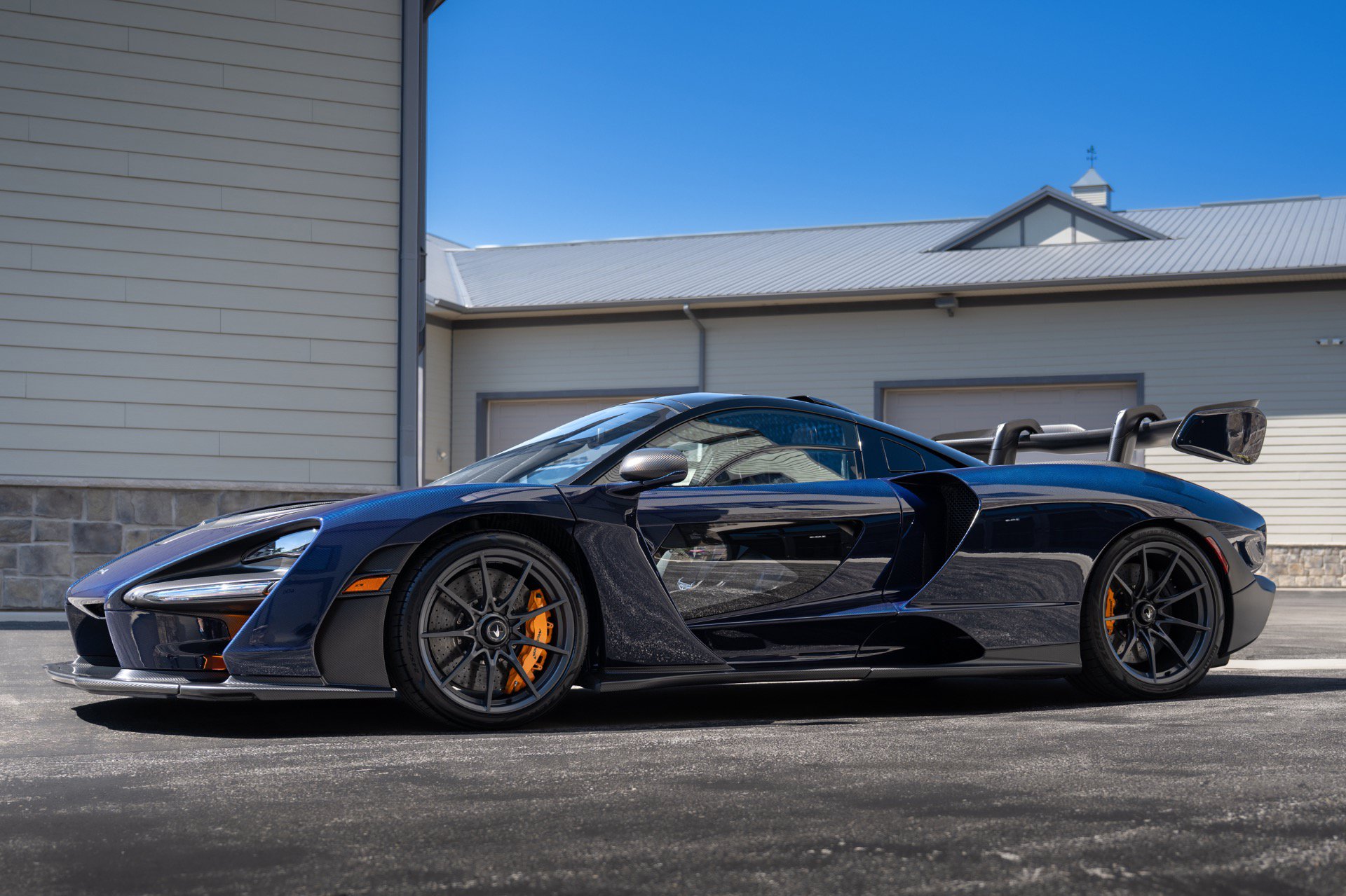 Used 2019 McLaren Senna photo 12
