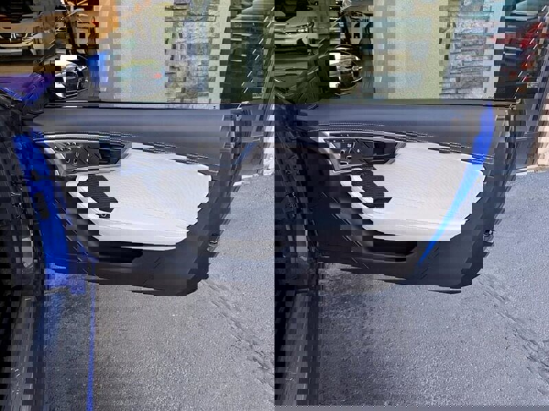 2021 Jaguar F-TYPE R