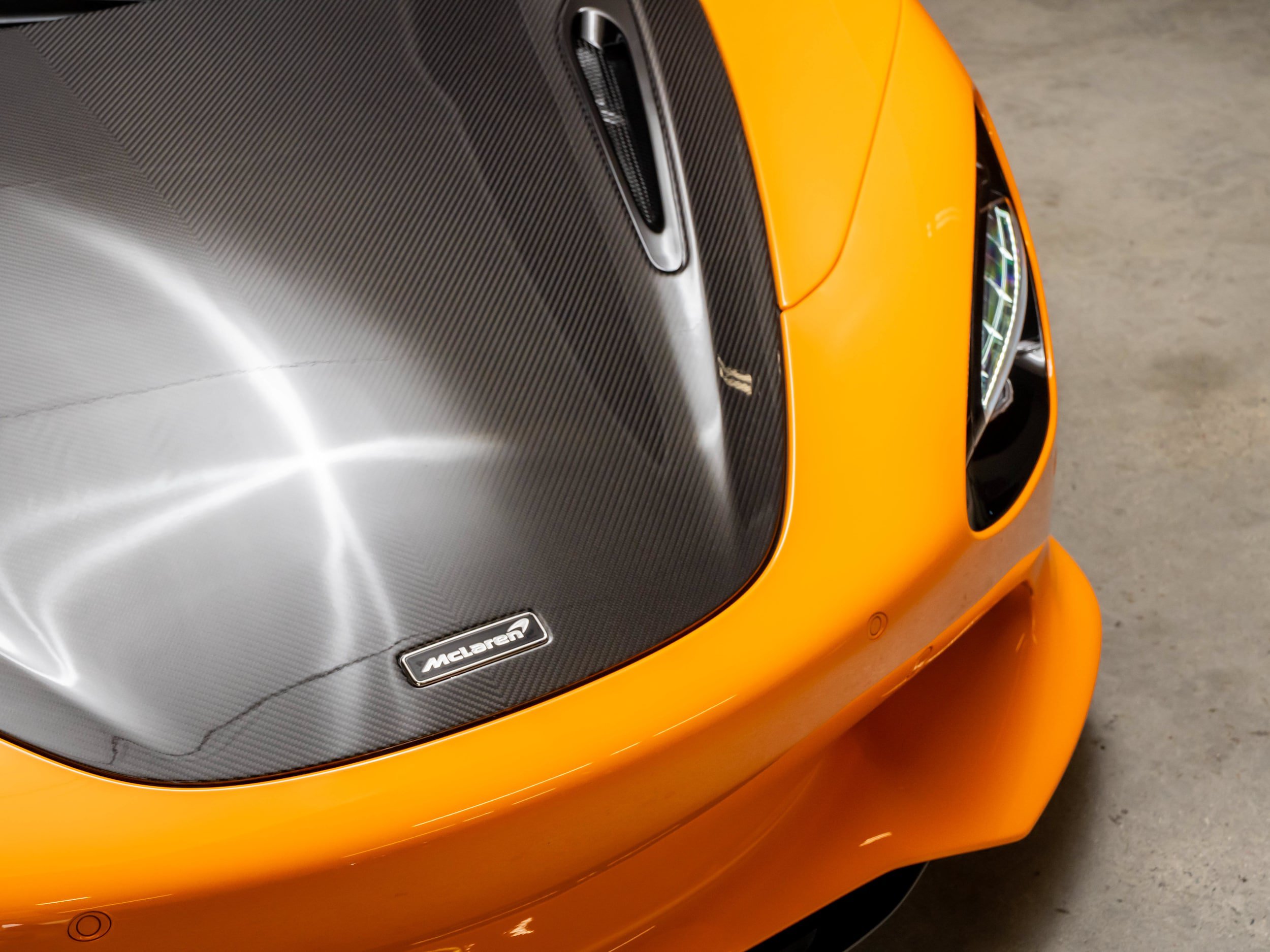 Used 2025 McLaren 750S Spider photo 12