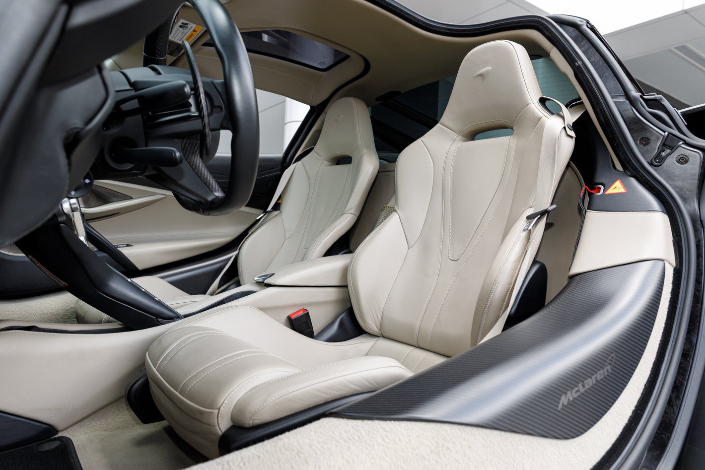 Used 2018 McLaren 720S Luxury photo 51