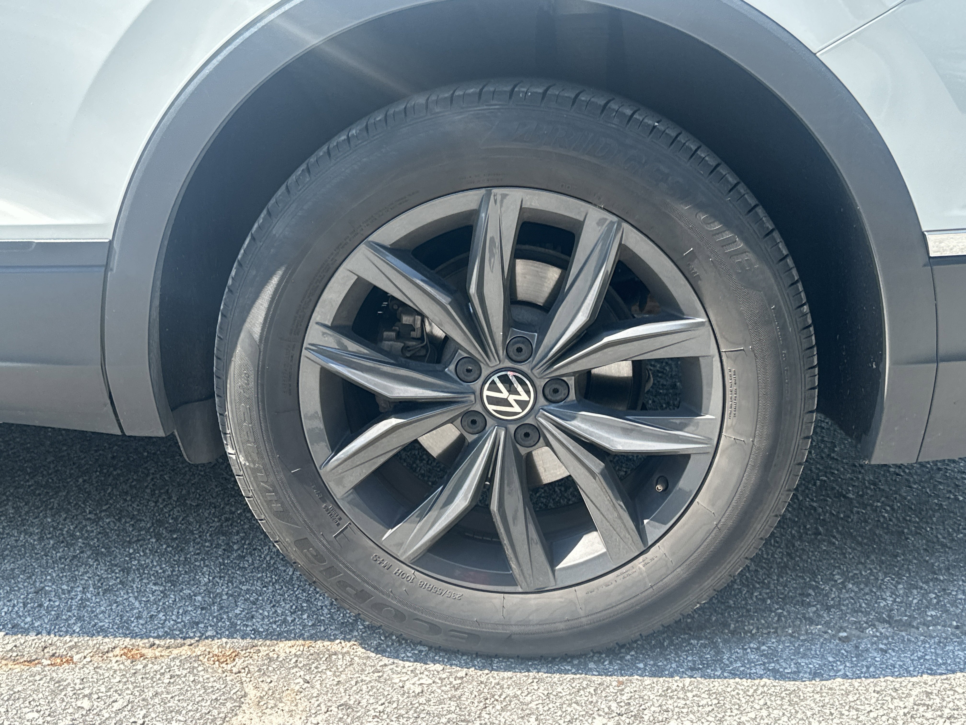 2024 Volkswagen Tiguan SE