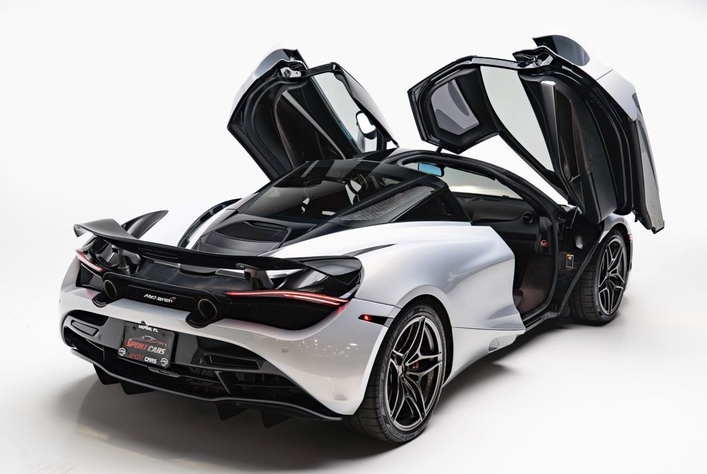Used 2018 McLaren 720S Performance photo 10