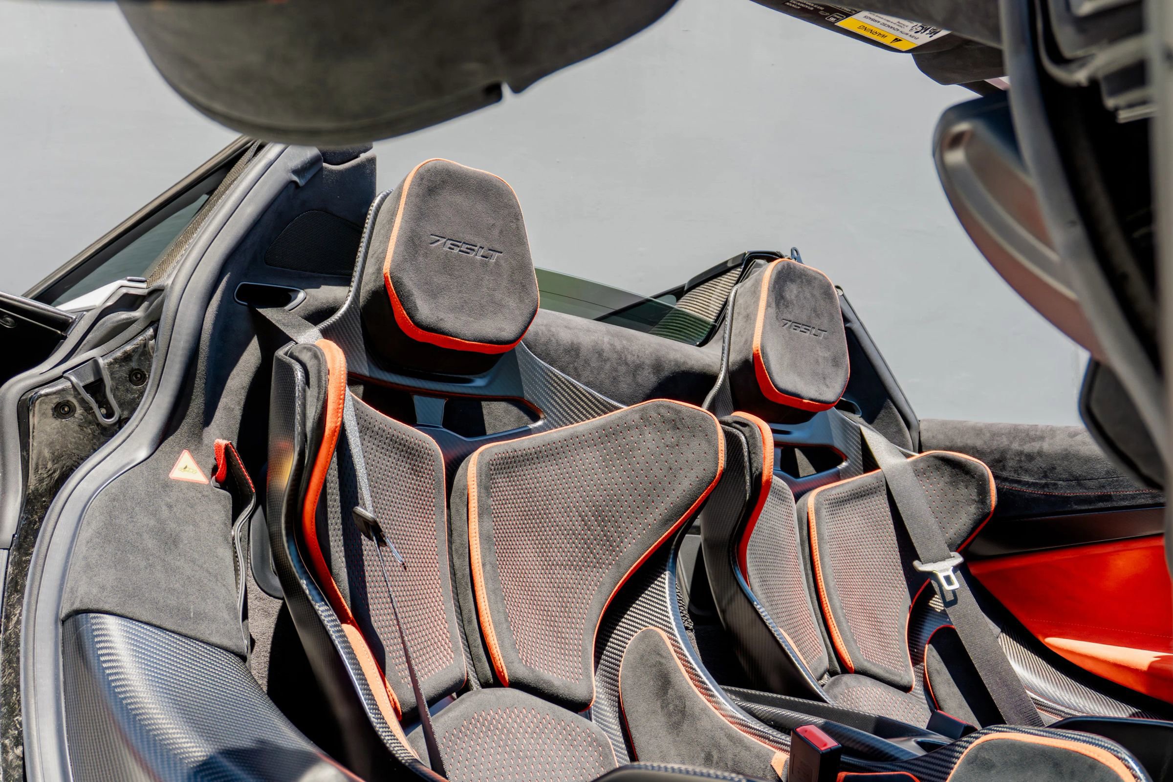 Used 2022 McLaren 765LT photo 17