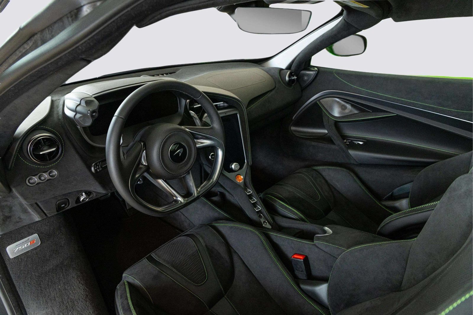 New 2026 McLaren 750S photo 21