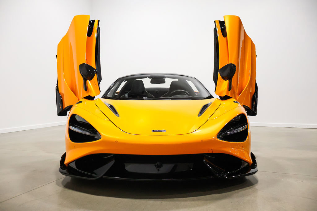 Used 2022 McLaren 765LT photo 29