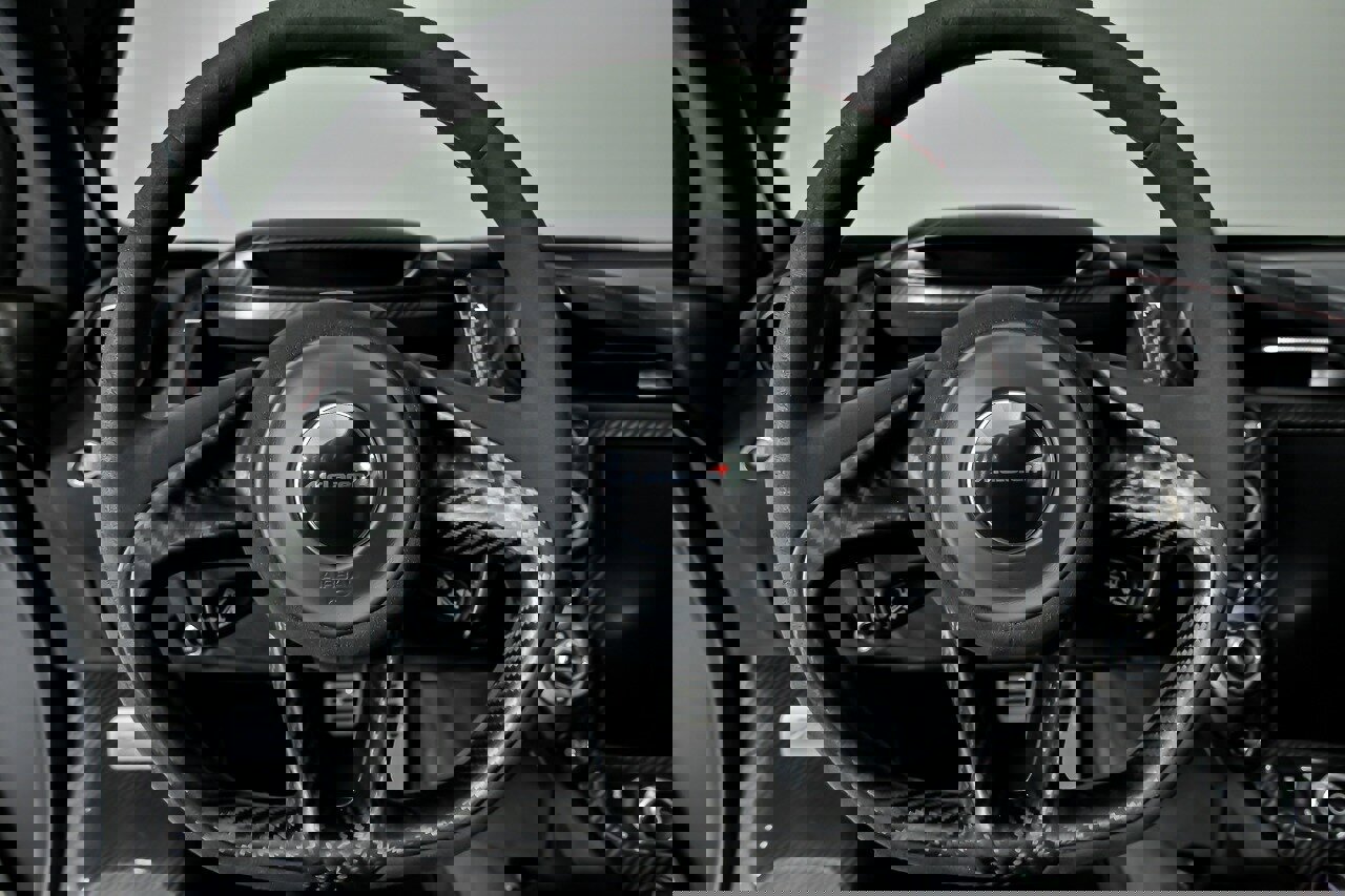 Used 2018 McLaren 720S Performance photo 28