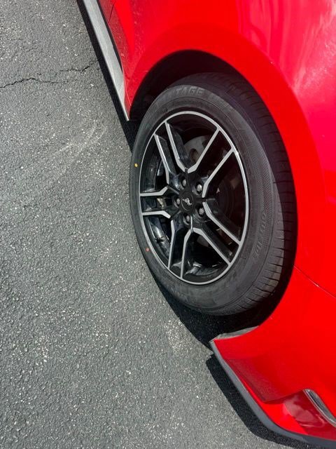 2020 Ford Mustang Coupe