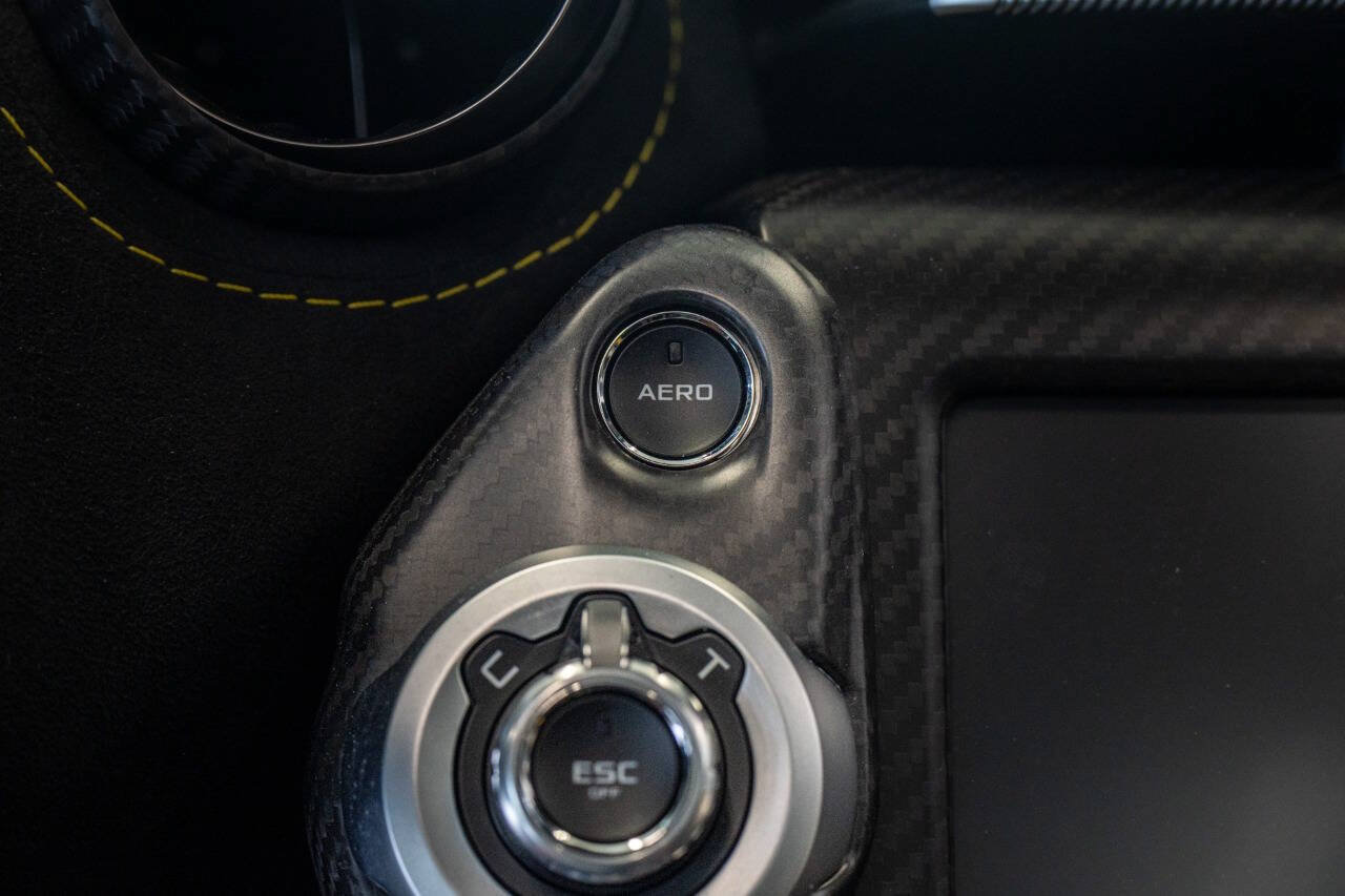 Used 2018 McLaren 720S Performance photo 43