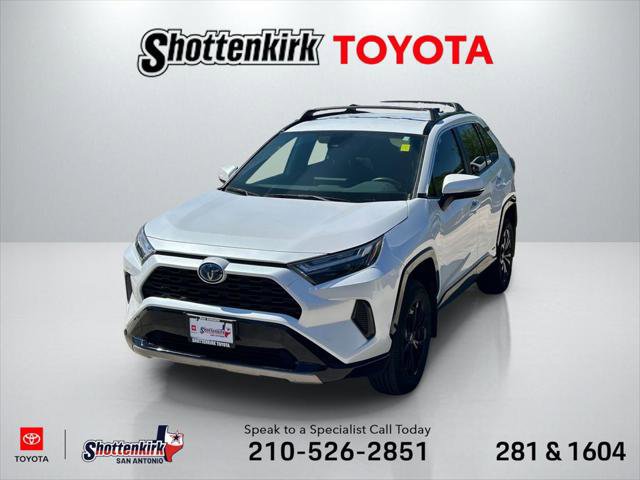 2023 Toyota RAV4 SE
