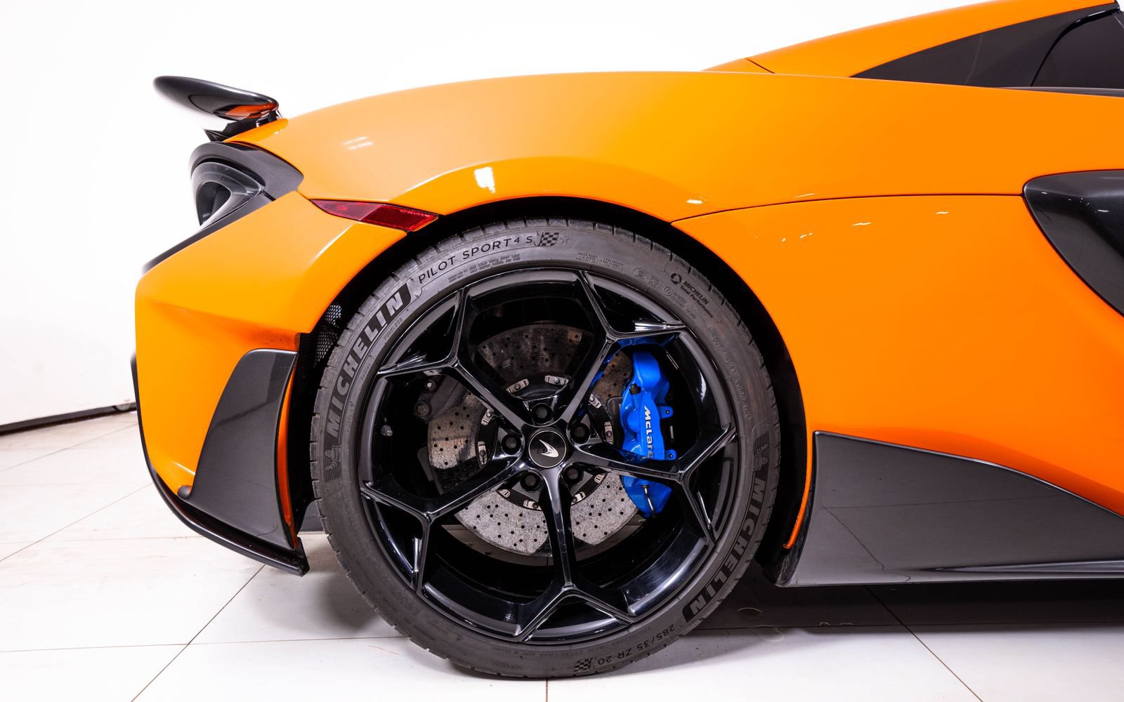 Used 2020 McLaren 600LT Spider photo 20