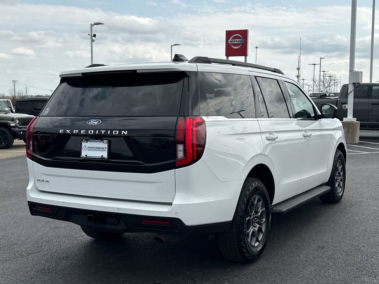 2025 Ford Expedition Active