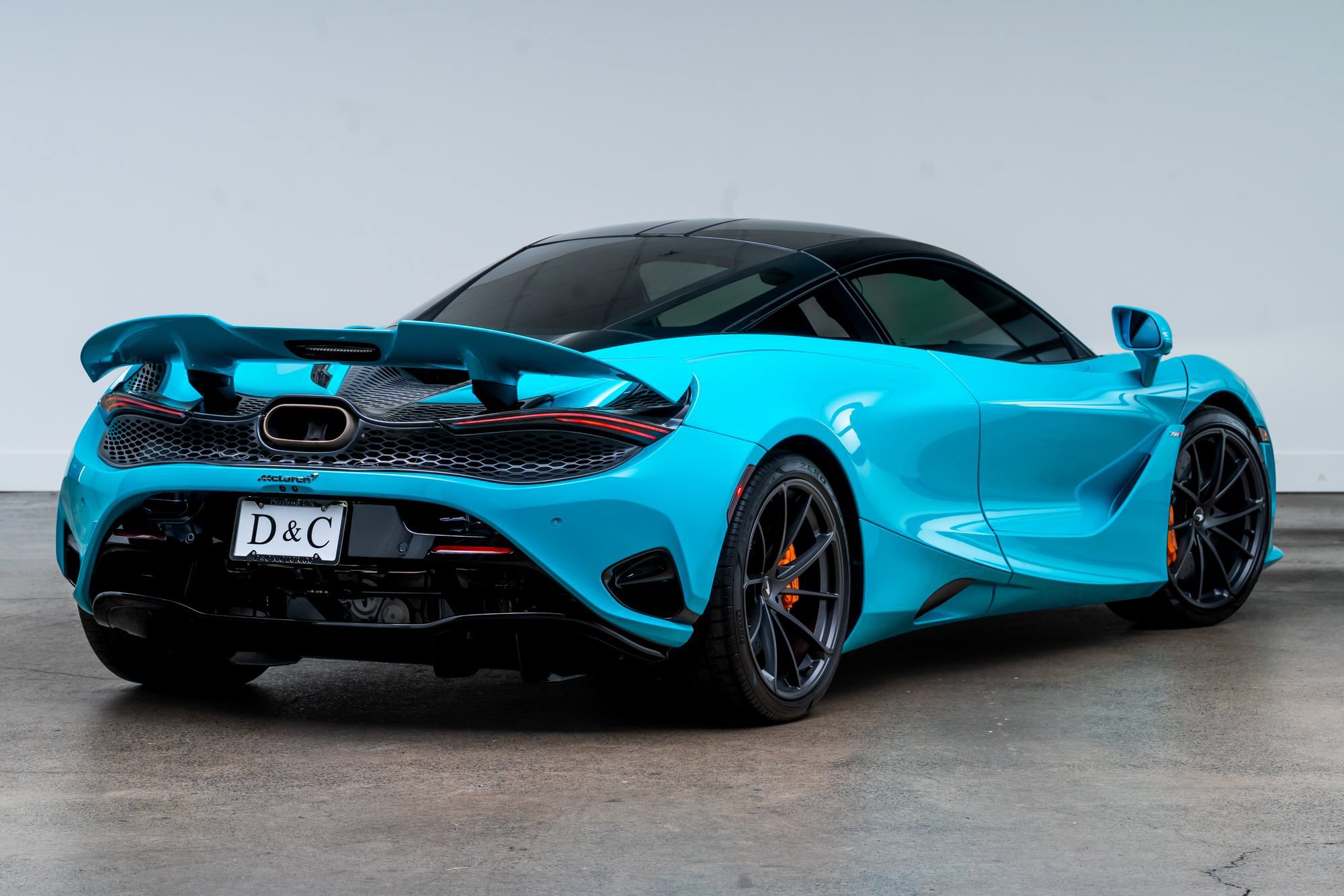 Used 2024 McLaren 750S photo 17