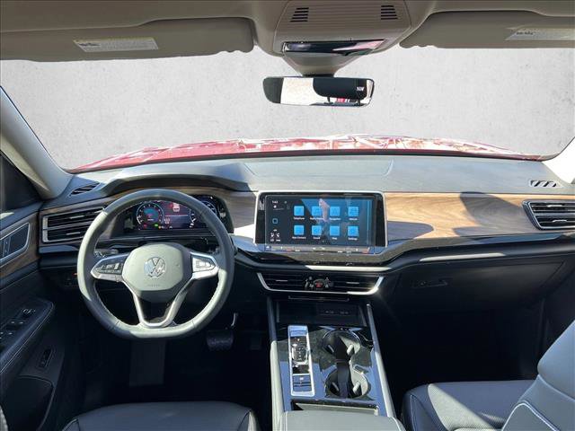 2025 Volkswagen Atlas SE