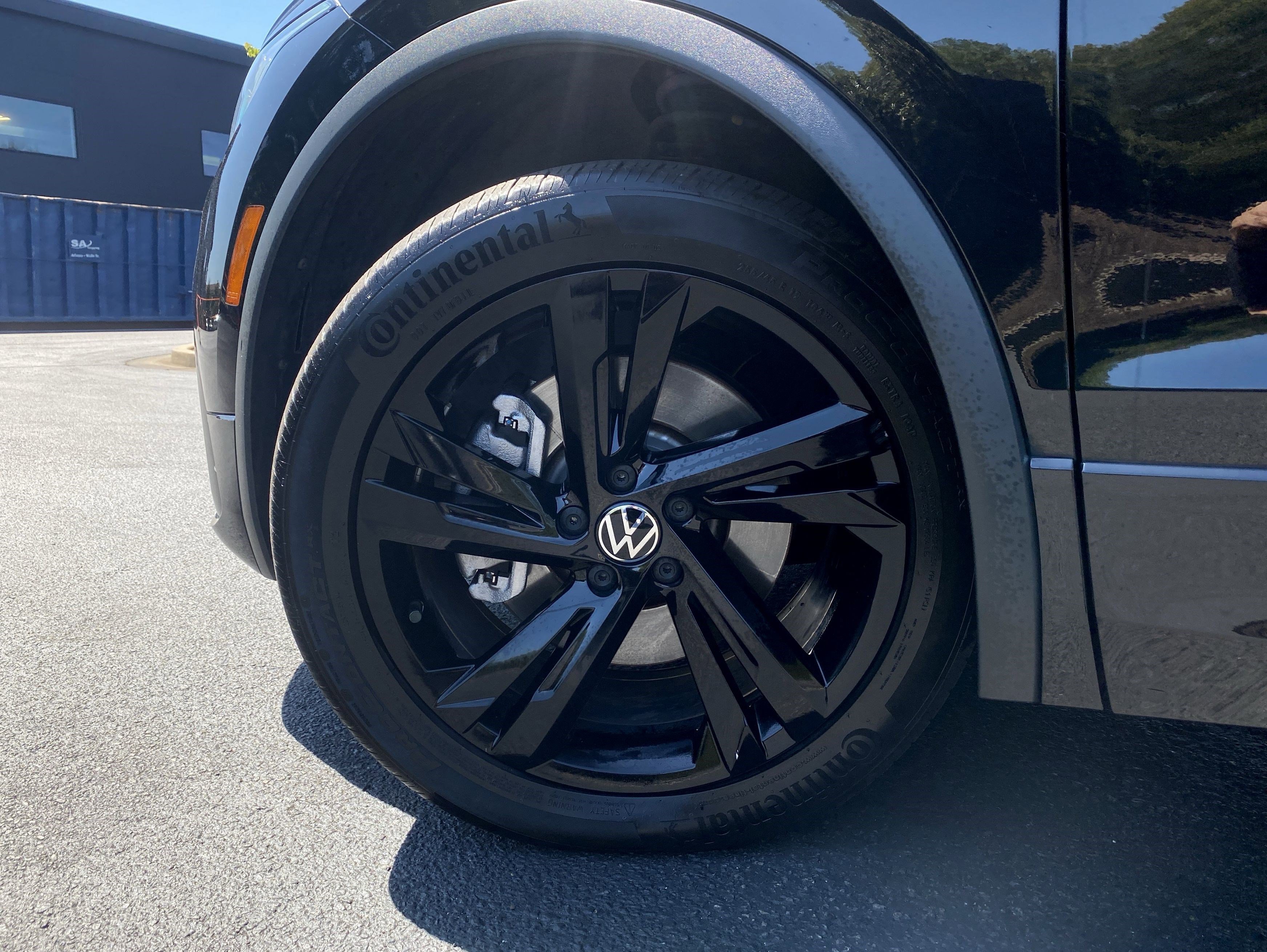 2023 Volkswagen Tiguan SE R-Line