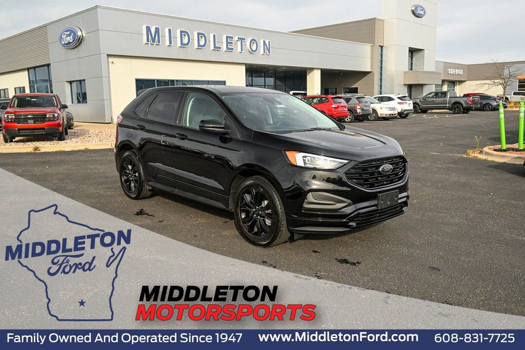 New 2024 Ford Edge SE w/ Black Appearance Package
