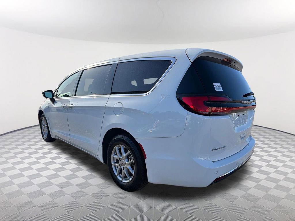 2024 Chrysler Pacifica Touring-L