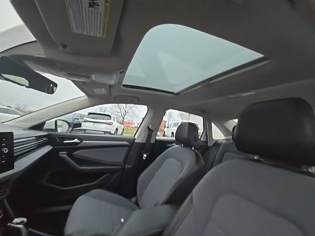 2025 Volkswagen Jetta SE