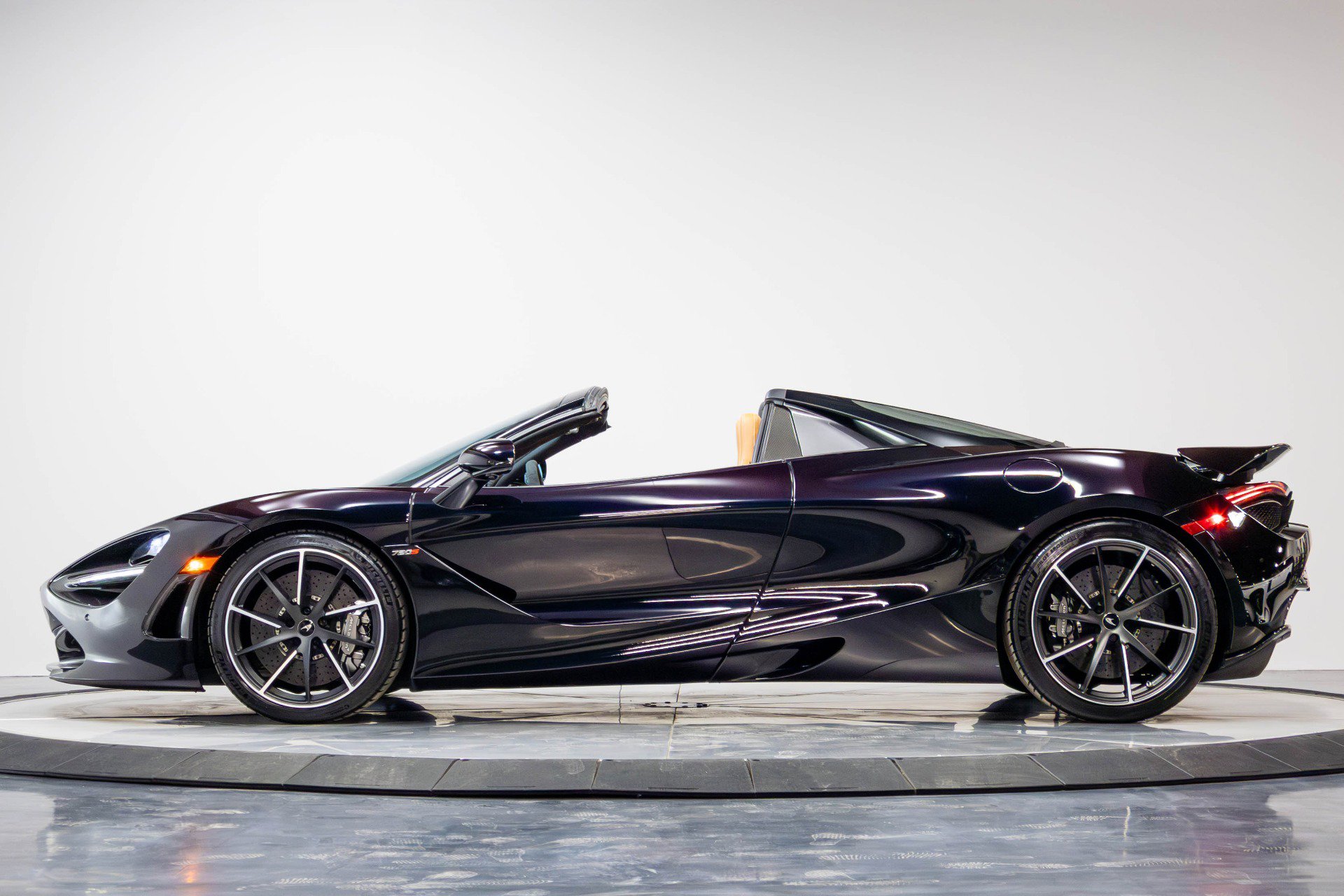 Used 2019 McLaren 720S Luxury photo 26