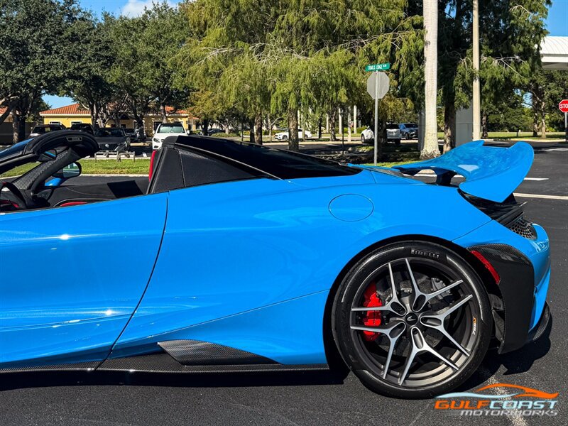 Used 2022 McLaren 765LT photo 45