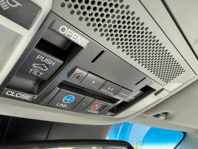 2015 Acura RLX w/ Technology Package