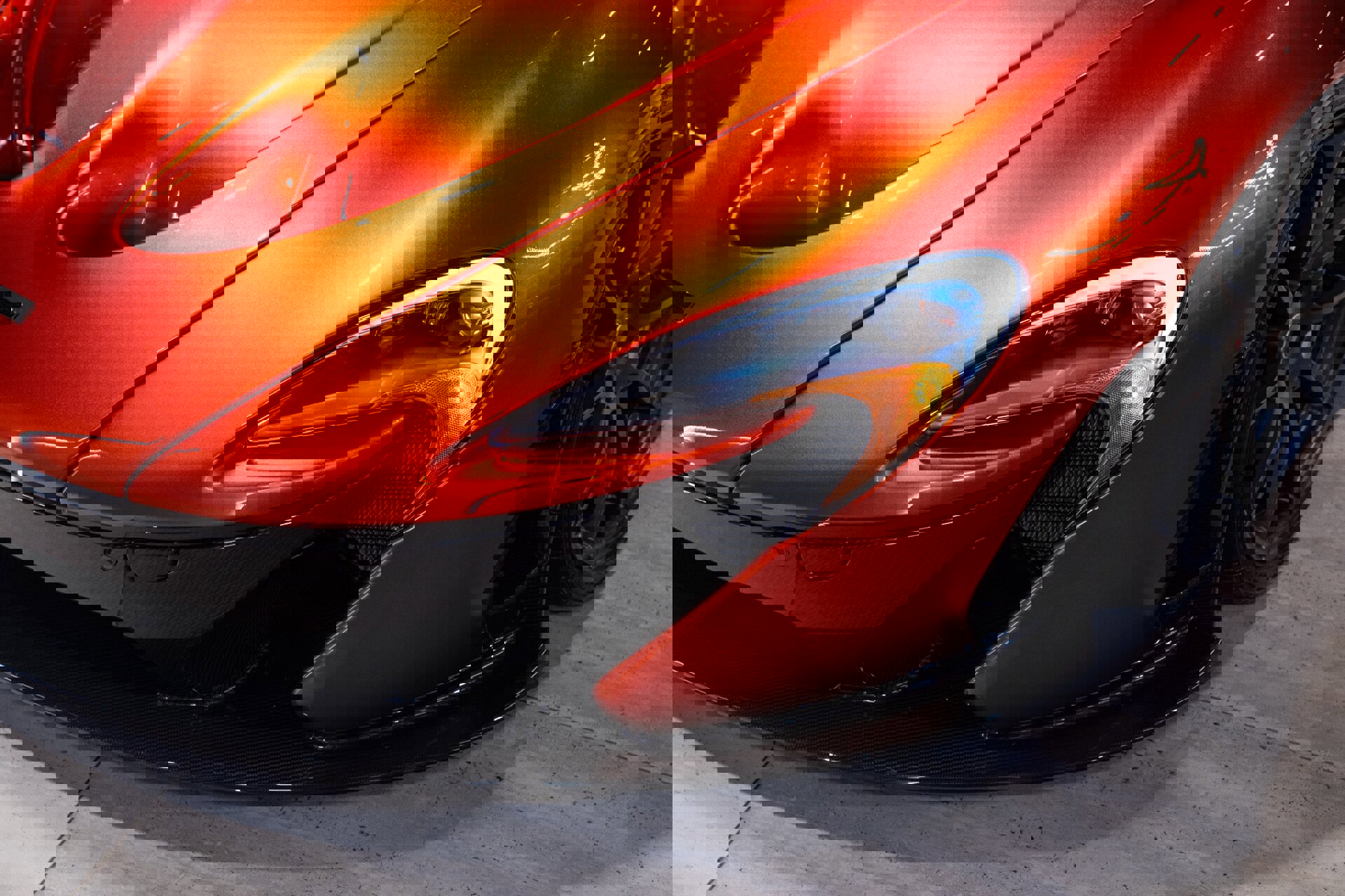 Used 2014 McLaren P1 photo 35