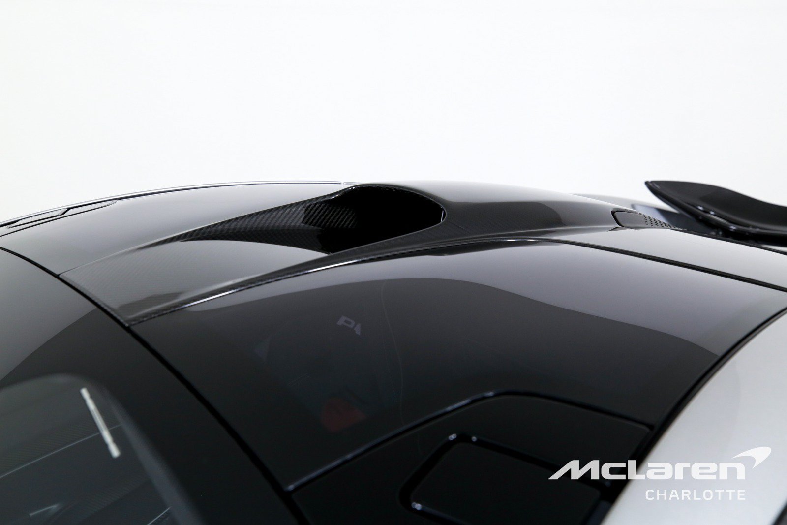 Used 2015 McLaren P1 photo 35