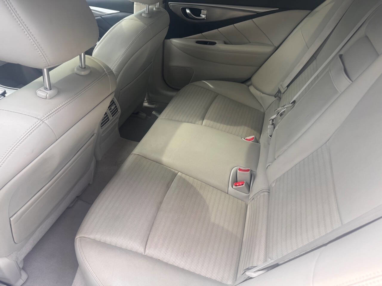 2017 INFINITI Q50 Sport